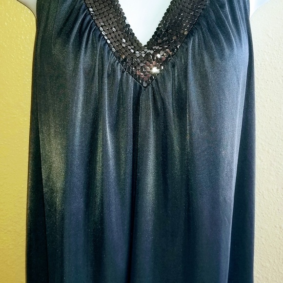 Express Sequenced Top - Picture 1 of 5